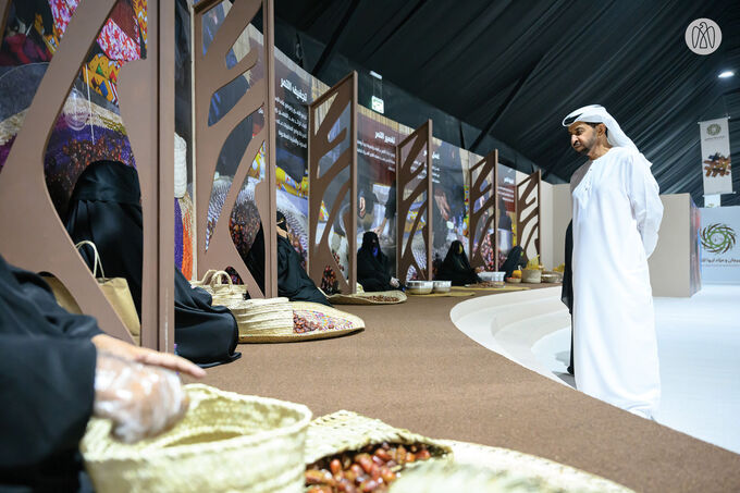 Hamdan bin Zayed visits 2nd Liwa Date Festival and Auction