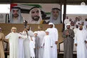 حمدان بن زايد يتوج الفائزين بمزاينة الإبل في مهرجان الظفرة