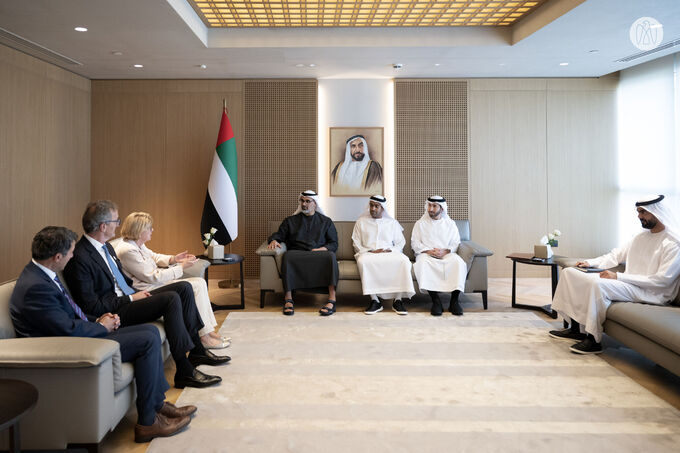 Khaled bin Mohamed bin Zayed receives CEO of Cleveland Clinic