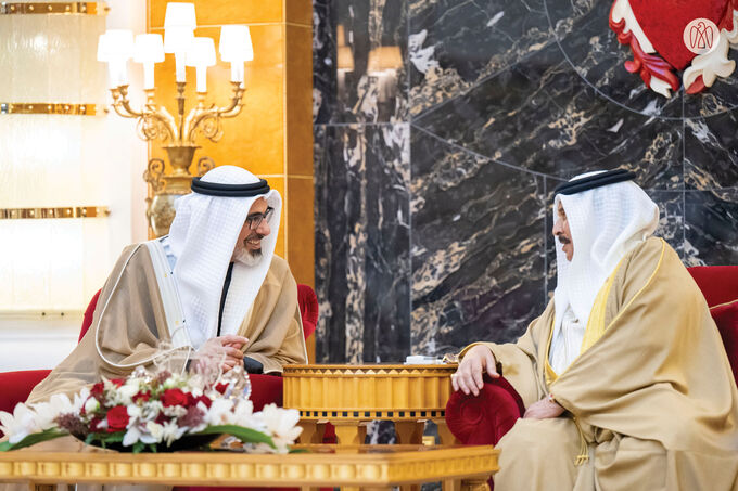 King of Bahrain receives Crown Prince of Abu Dhabi