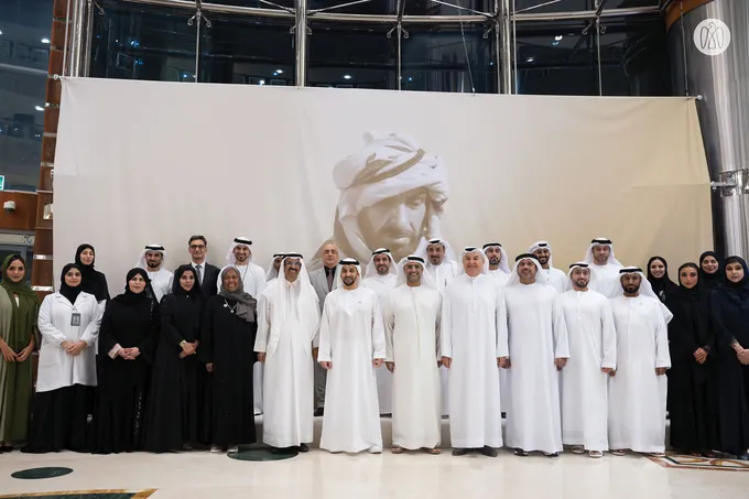 Hamdan bin Zayed visits National Library and Archives