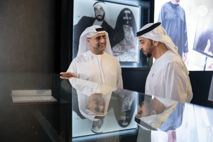 Hamdan bin Zayed visits National Library and Archives