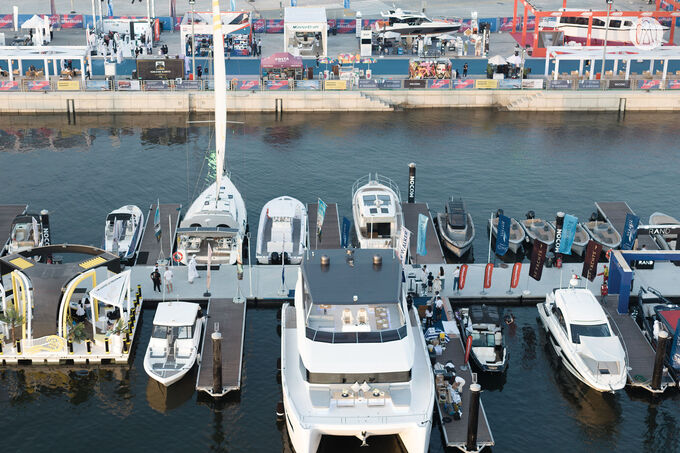 Hamdan bin Zayed visits 6th Abu Dhabi International Boat Show