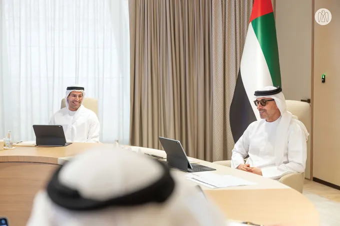 Hazza bin Zayed receives delegation from Department of Culture and Tourism and reviews plans to enhance tourism and cultural ecosystem in Al Ain Region