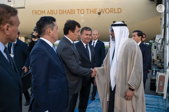 Crown Prince of Abu Dhabi arrives in Astana on official visit