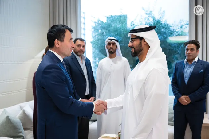 Zayed bin Hamdan bin Zayed discusses enhancing economic and investment cooperation with Uzbekistan’s Deputy Prime Minister