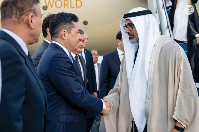 Crown Prince of Abu Dhabi arrives in Astana on official visit