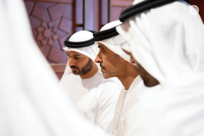 Hazza bin Zayed receives delegation from Department of Culture and Tourism to review progress of culture and tourism sectors in Al Ain Region