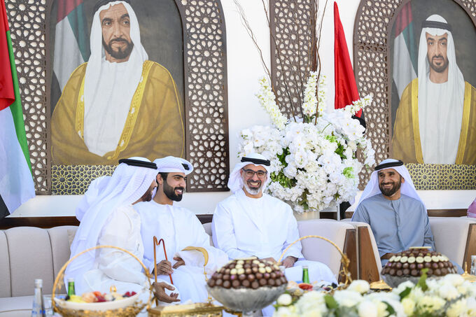 خالد بن محمد بن زايد يحضر حفل استقبال بمناسبة زفاف حمد جمعة السويدي