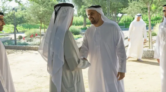 سعود بن صقر يستقبل ذياب بن محمد بن زايد ويطلع على خطة تطوير منطقة "الرمس"