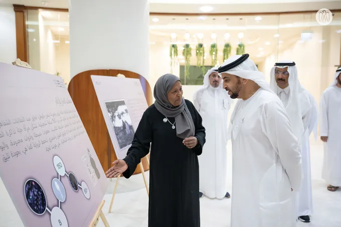 Hamdan bin Zayed visits National Library and Archives