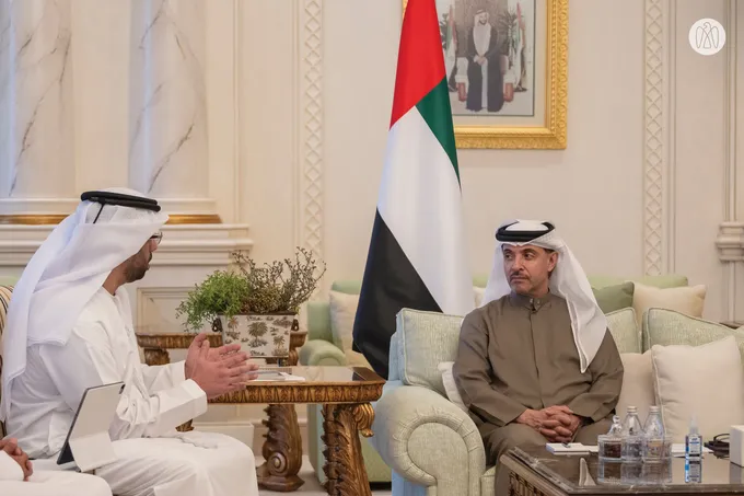 Hazza bin Zayed reviews key strategic energy and water projects in Al Ain Region