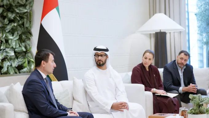 Zayed bin Hamdan bin Zayed discusses enhancing economic and investment cooperation with Uzbekistan’s Deputy Prime Minister