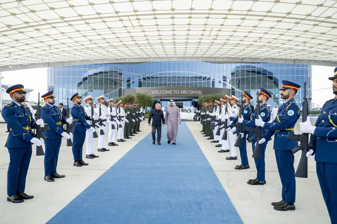 Theyab bin Mohamed bin Zayed bids farewell to King of Jordan as he concludes visit to UAE