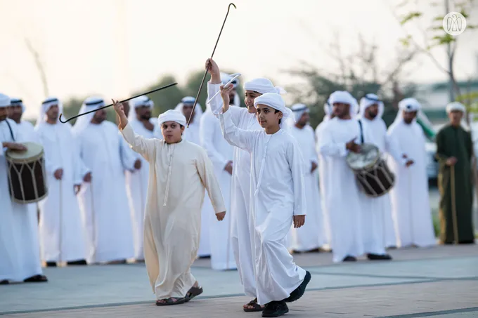 Mohammed bin Hamdan bin Zayed attends group wedding of 375 Emirati grooms