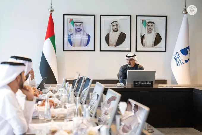 خالد بن محمد بن زايد يترأس اجتماع اللجنة التنفيذية لمجلس إدارة "أدنوك"