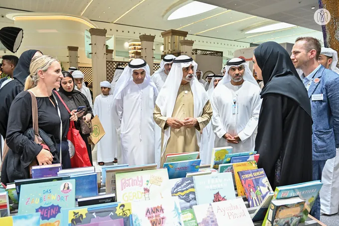 Nahyan bin Mubarak visits 35th Abu Dhabi International Book Fair
