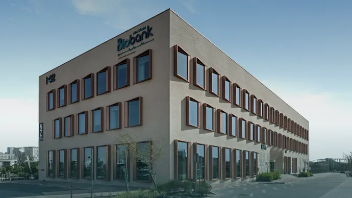 دائرة الصحة – أبوظبي وشركة M42 تدشِّنان بنك أبوظبي الحيوي