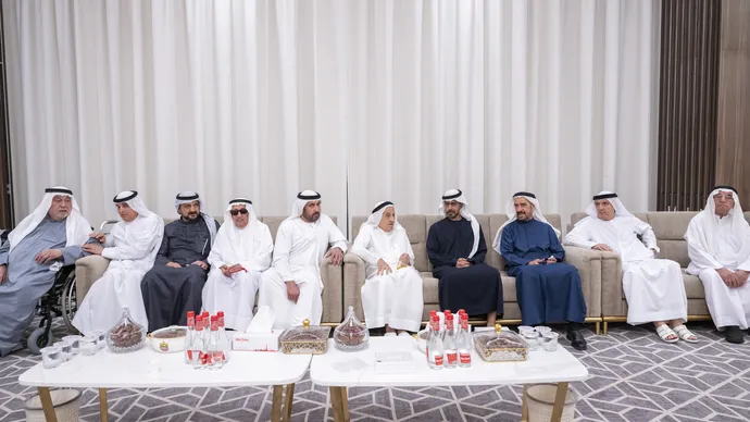 Khalifa bin Tahnoon bin Mohammed offers condolences on the passing of Mohamed Abdulkarim Al Zarouni