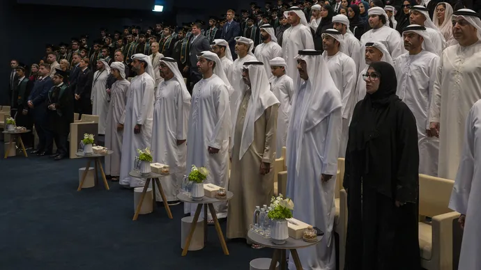 تحت رعاية الشيخة فاطمة بنت مبارك.. نهيان بن مبارك يشهد حفل تخريج الدفعة السادسة من طلاب أكاديمية الشيخ زايد الخاصة للبنين