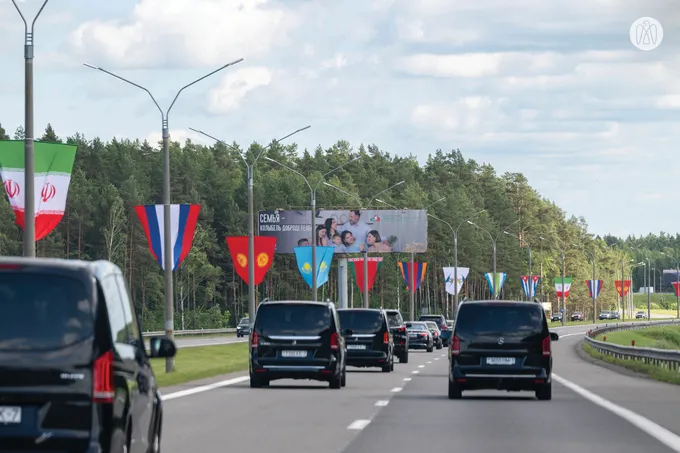 On behalf of the UAE President, Crown Prince of Abu Dhabi arrives in Minsk to attend Supreme Eurasian Economic Council meeting