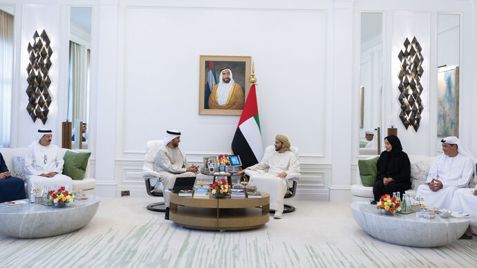 Hamdan bin Zayed reviews projects and initiatives of the energy and water sector in Al Dhafra Region