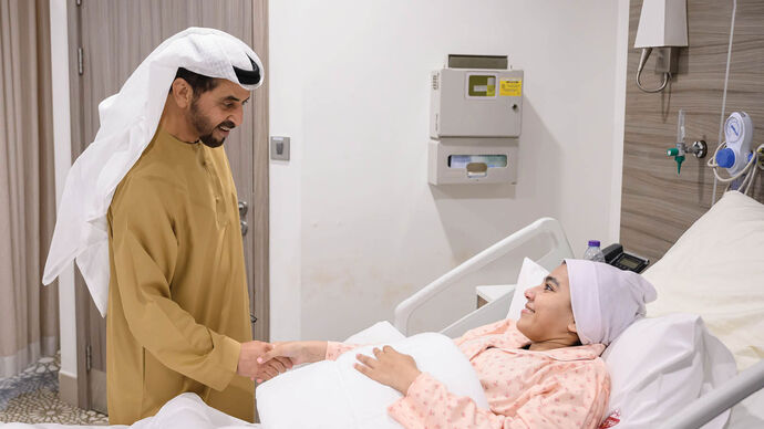 Hamdan bin Zayed visits children from Gaza receiving treatment in UAE hospitals