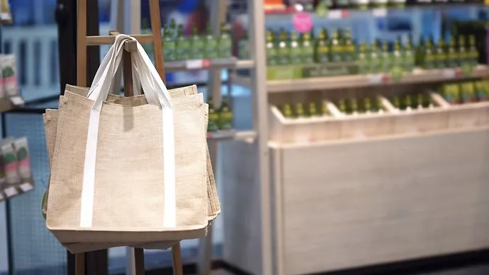 Abu Dhabi Single-Use Plastic Policy