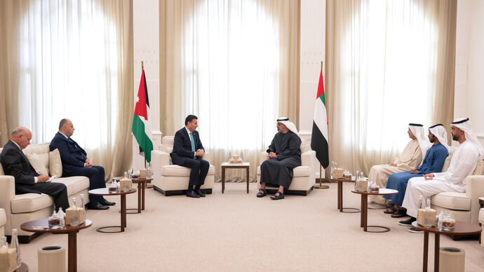 خالد بن محمد بن زايد يستقبل رئيس مجلس النواب الأردني