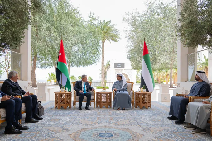 Mansour bin Zayed, Jordanian PM witness signing of agreement to develop railway network in Jordan, establish UAE–Jordan Railway Company