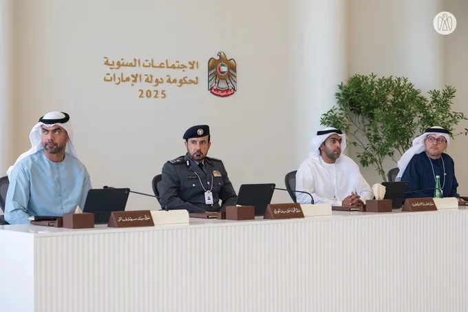 Khaled bin Mohamed bin Zayed chairs Abu Dhabi Executive Council meeting