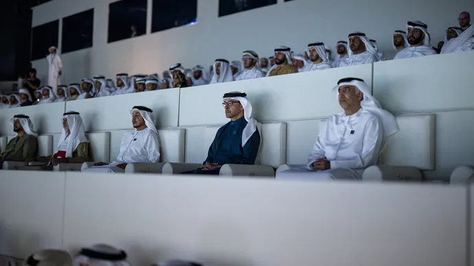 هزاع بن زايد  يشهد عرض &quot;واحة الاتحاد&quot; بمناسبة عيد الاتحاد الـ54