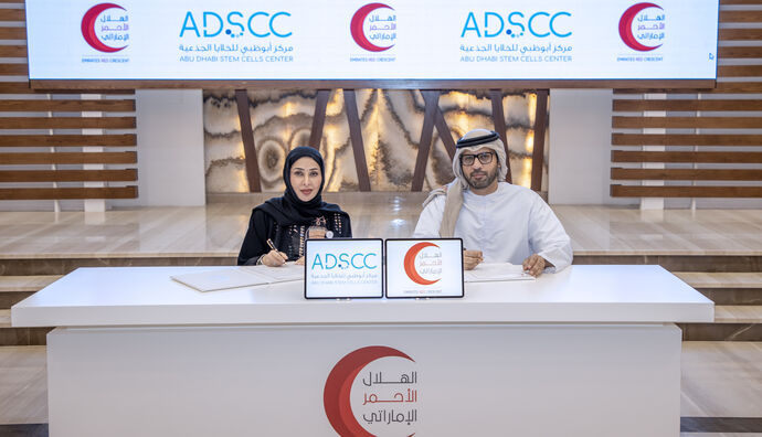 «مركز أبوظبي للخلايا الجذعية» يتعاون مع «الهلال الأحمر الإماراتي» لتعزيز فرص توفير عمليات زراعة نخاع العظم للمرضى