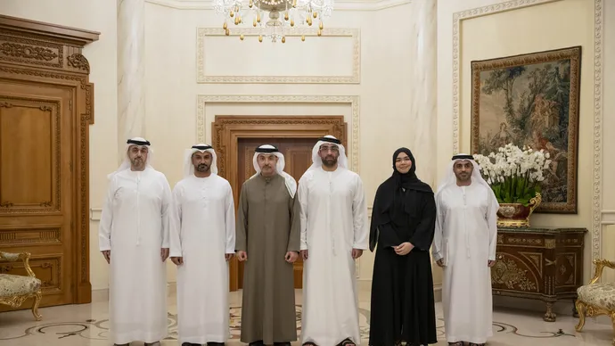Hazza bin Zayed reviews key strategic energy and water projects in Al Ain Region