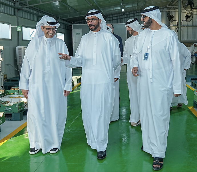 Under the guidance of Mansour bin Zayed, ADAFSA opens a new wholesale farmers’ market at Mina Zayed
