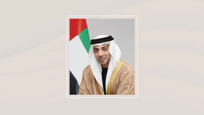 بصفته رئيساً لدائرة القضاء – أبوظبي، منصور بن زايد يُصدر قراراً بإنشاء محكمة متخصصة للنظر في جرائم الاتجار بالبشر