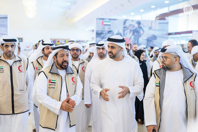 Sheikh Theyab bin Mohamed bin Zayed Al Nahyan visits Tarahum - for Gaza campaign centre in Abu Dhabi