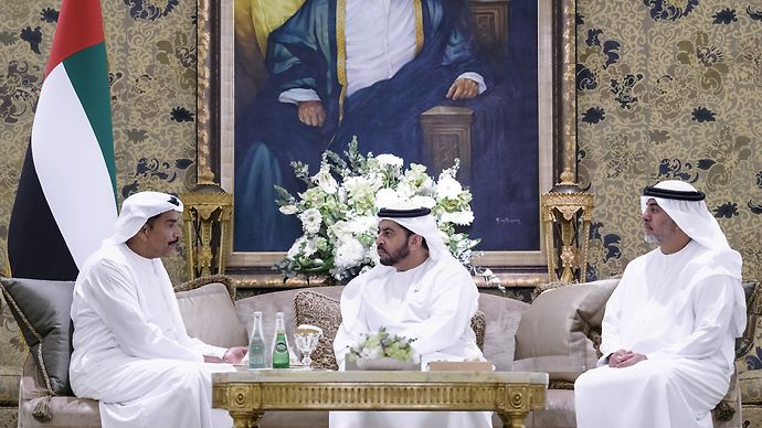 Hamdan bin Zayed receives Chairman and member of the Higher Organising Committee of Zayed Charitable Marathon