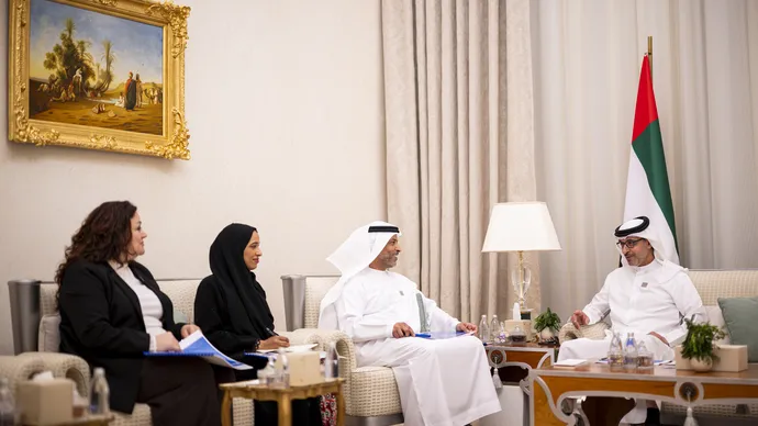 Hazza bin Zayed receives delegation from Khalifa University and reviews science and technology research and development ecosystem