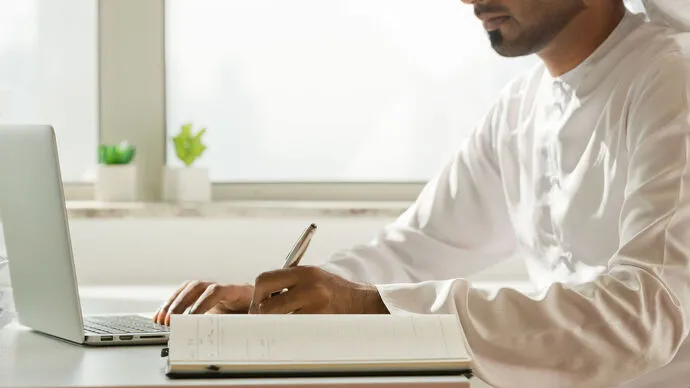 مبادرة جسور النشر في عام الخمسين تطلق 50 منحة للناشرين الإماراتيين خلال معرض العين للكتاب