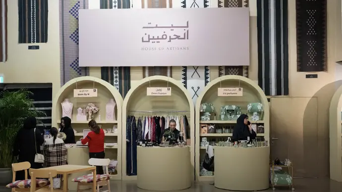 مجلس سيدات أعمال أبوظبي يستعرض المشاريع التي تقودها سيدات أعمال في مهرجان الحصن 2025