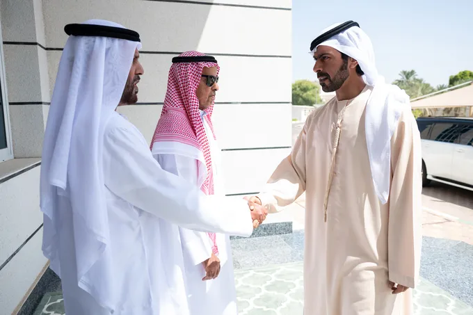 Khalifa bin Tahnoon bin Mohammed offers condolences on the passing of Mouza Ahmed Al Sabousi