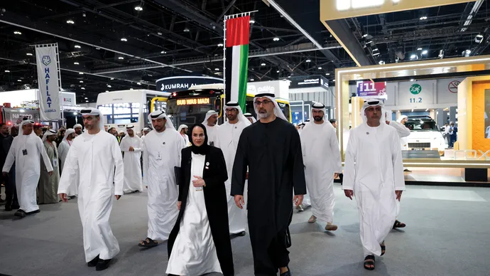 خالد بن محمد بن زايد يشهد جانباً من فعاليات الدورة الرابعة لمنتدى &quot;اصنع في الإمارات&quot;