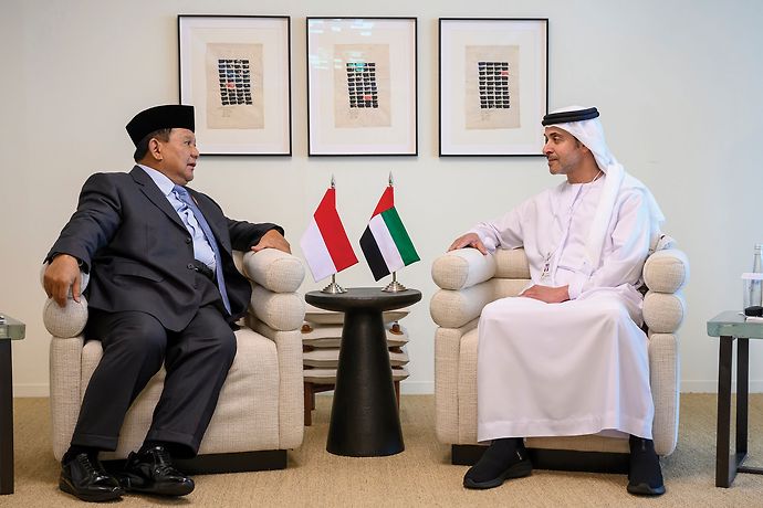 Hazza bin Zayed meets Indonesia Minister of Defence on sidelines of IDEX 2023