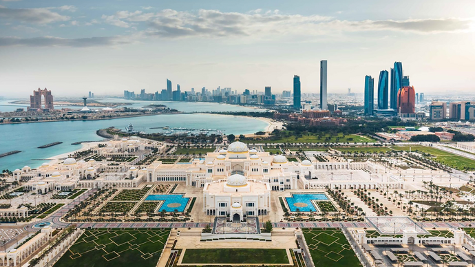 Abu Dhabi Hospitality Academy – Les Roches partners with Rotana to cultivate local talent in UAE hospitality industry