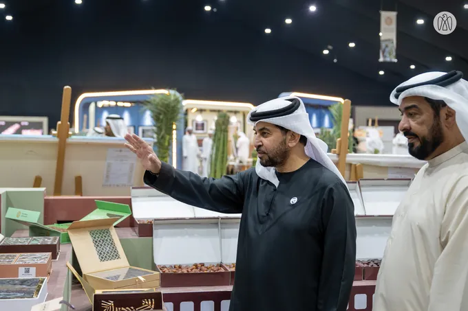 Hamdan bin Zayed visits 5th Al Dhafra Dates Festival in Madinat Zayed