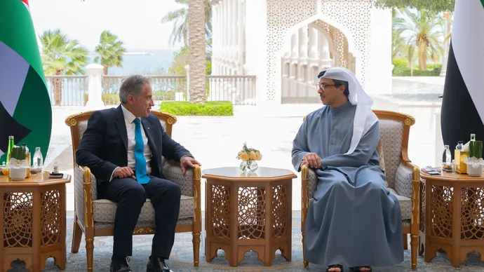 Mansour bin Zayed, Jordanian PM witness signing of agreement to develop railway network in Jordan, establish UAE–Jordan Railway Company