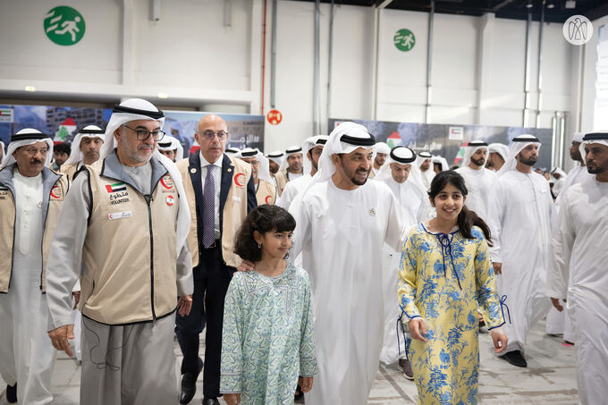 Hamdan bin Zayed participates in UAE stands with Lebanon humanitarian campaign efforts in Abu Dhabi