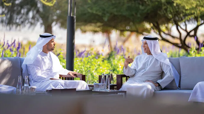 سعود بن صقر يستقبل ذياب بن محمد بن زايد ويطلع على خطة تطوير منطقة &quot;الرمس&quot;