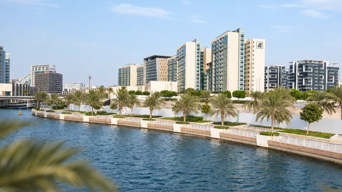 دائرة البلديات والنقل تطلق «خدمة الاستثمار في الأصول الحكومية» ضمن فعاليات معرض «ليفكس 2026»